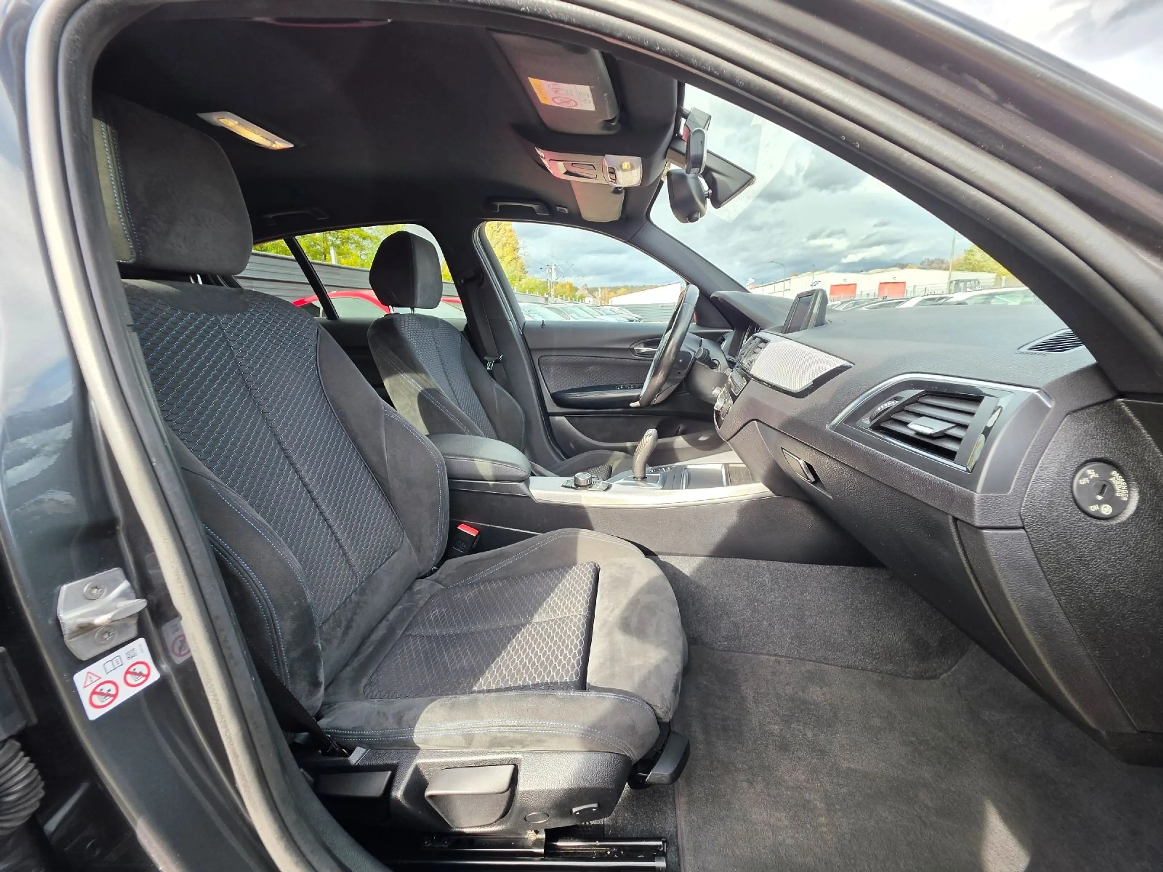 BMW 120 i Edition M Sport Shadow *PDC*AUTOM*LED*NAV — photo 13