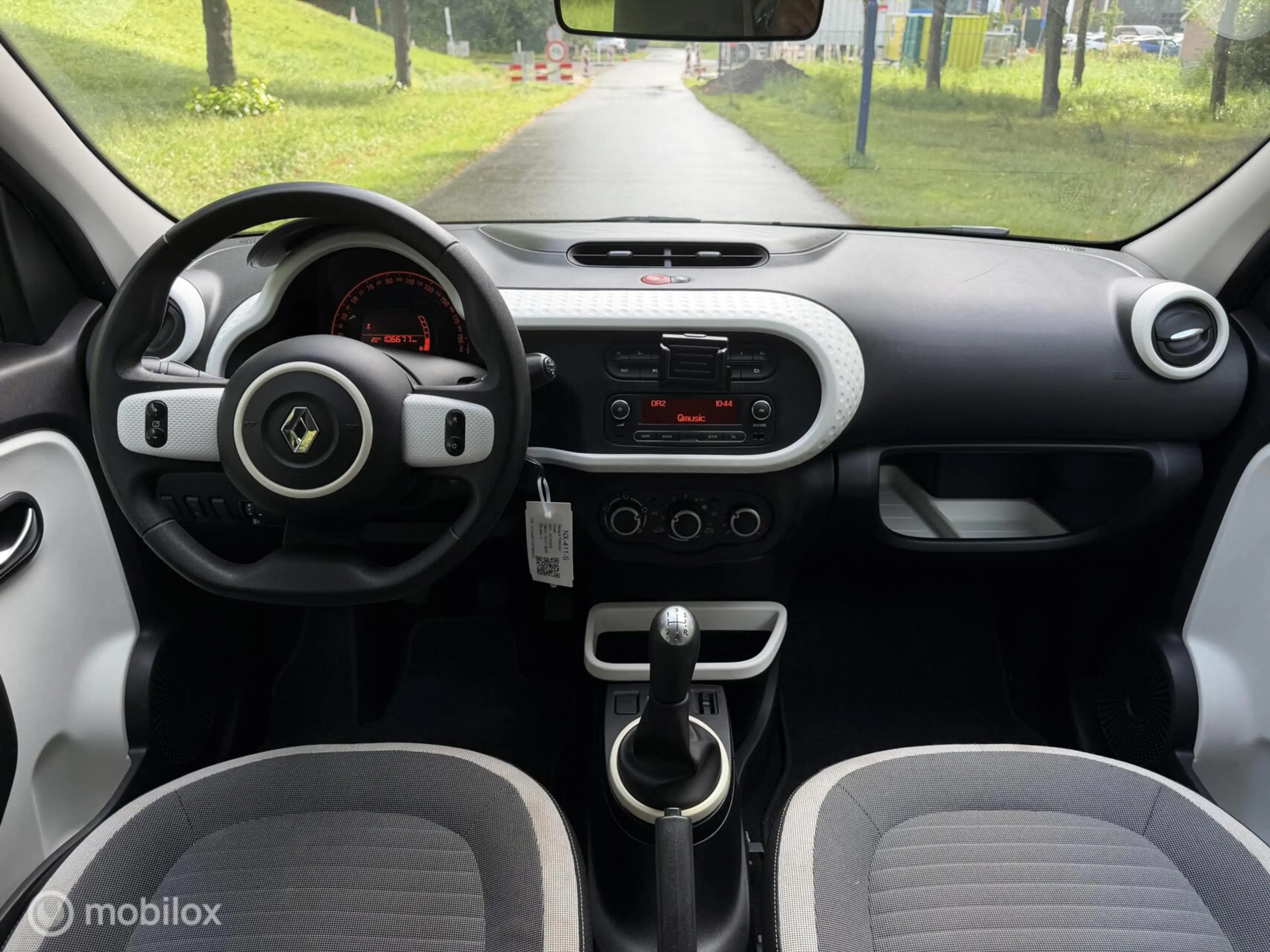 Renault Twingo 1.0 SCe Collection*APK 05/27*BLUETOOTH*AIRCO — photo 9