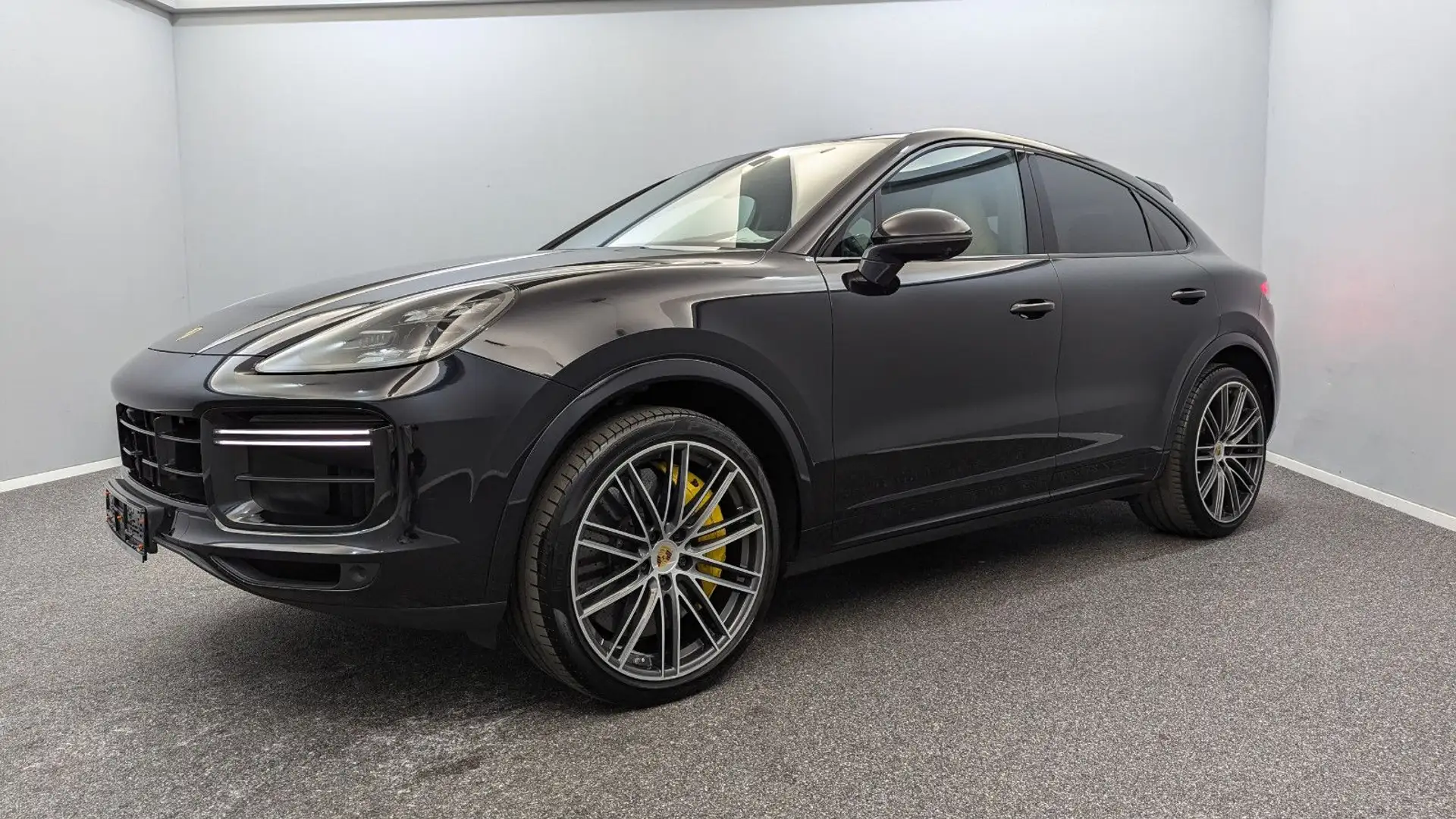 Porsche Cayenne Coupe Turbo*22Z*PCCB*PDCC*PANO*VOLL+TOP Чёрный - 1