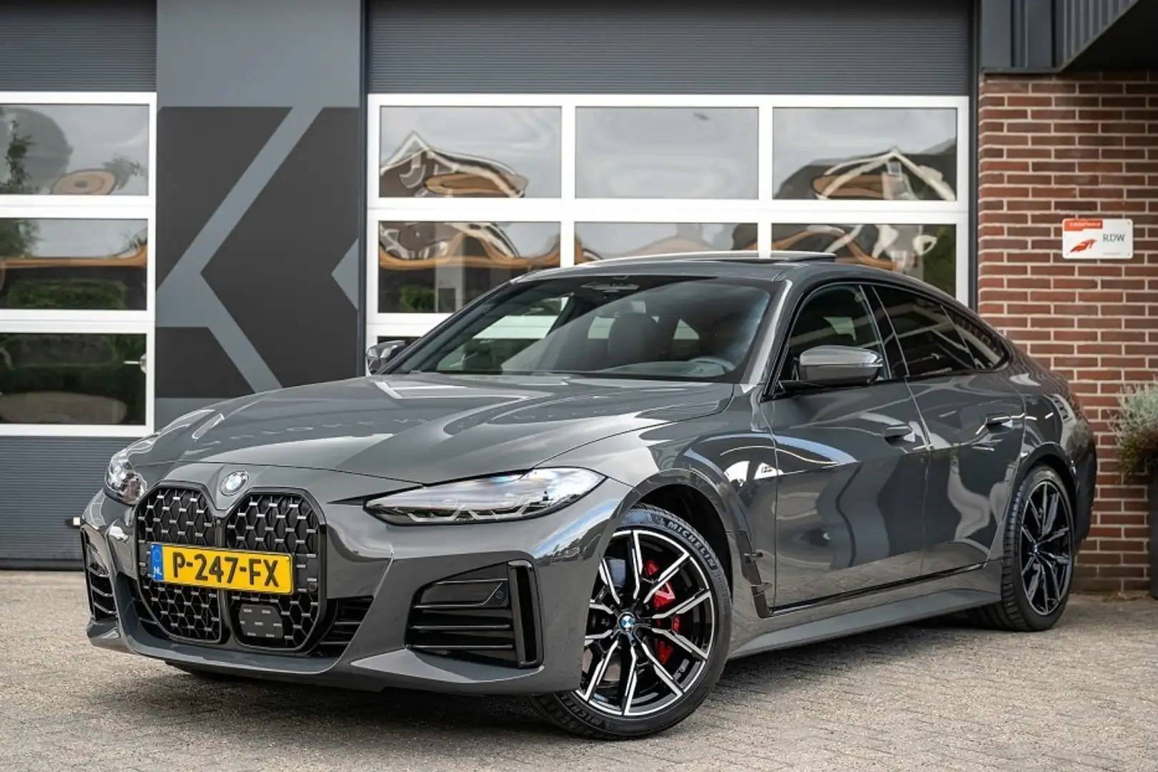 BMW 420 420i | M Sport | Shadow | Panorama | Head-Up | Har Gris - 1