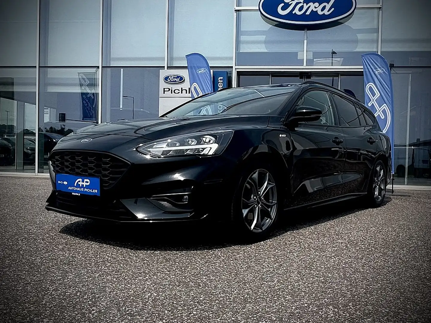 Ford Focus Traveller 2,0 EcoBlue SCR ST-Line KEYLESS/PARKS... Schwarz - 2