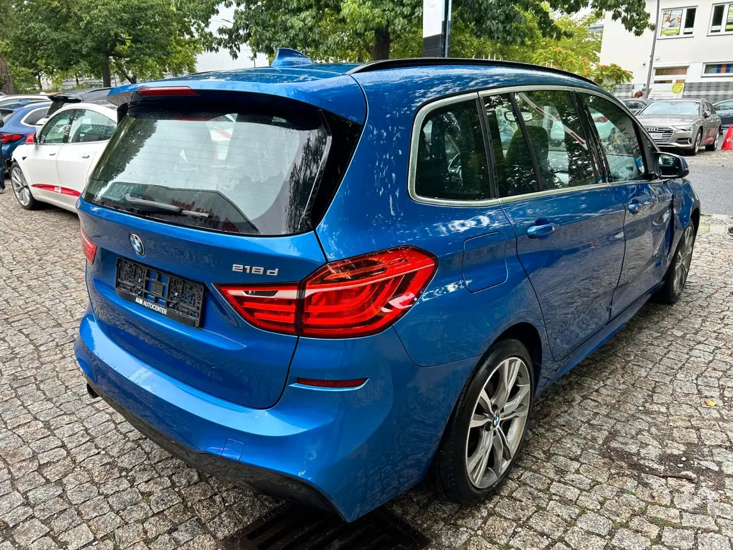 BMW 218 Gran Tourer 7-Sitz. 218d M Sport Automatik Blauw - 2