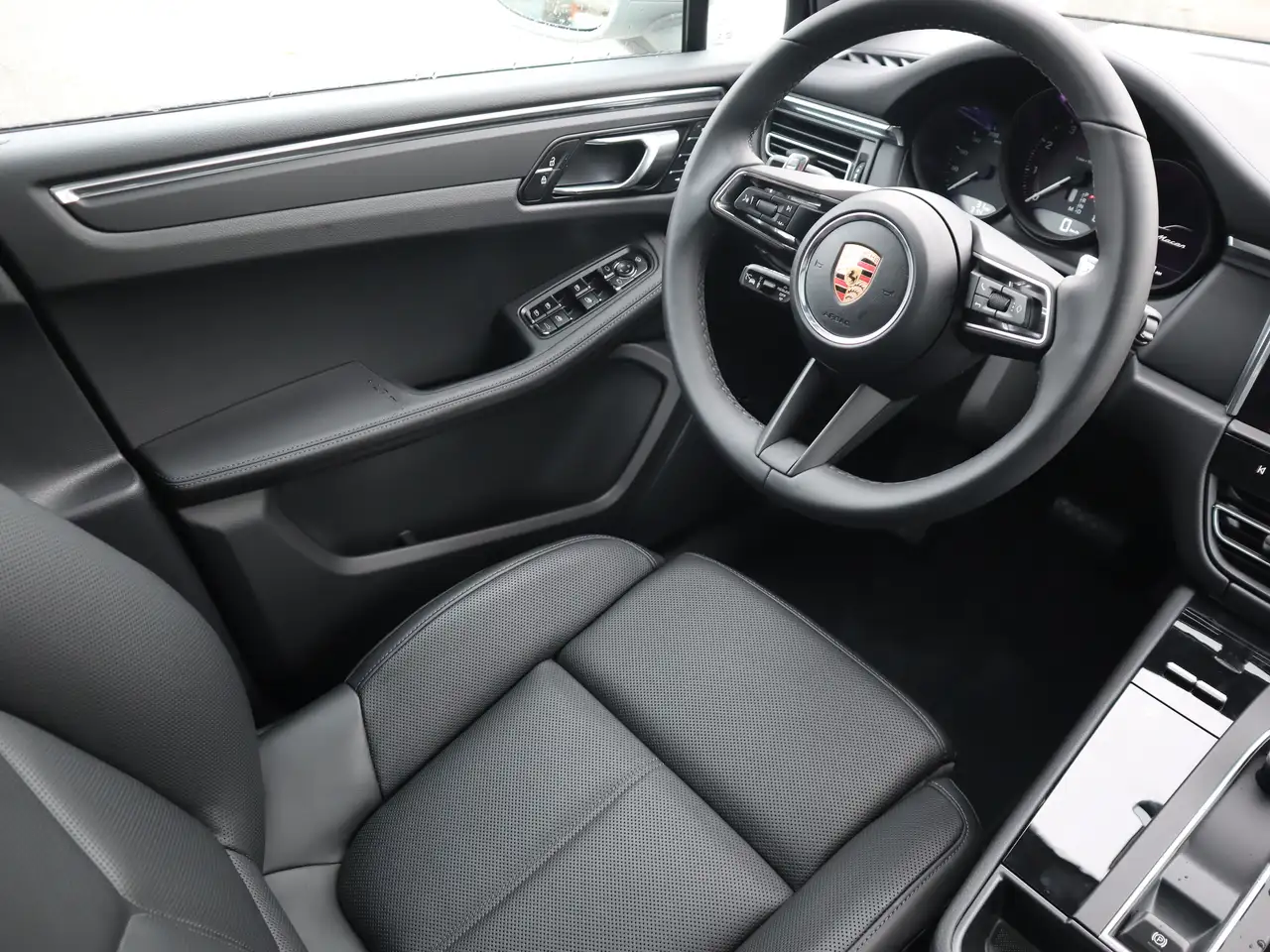 Porsche Macan снимка Porsche Macan