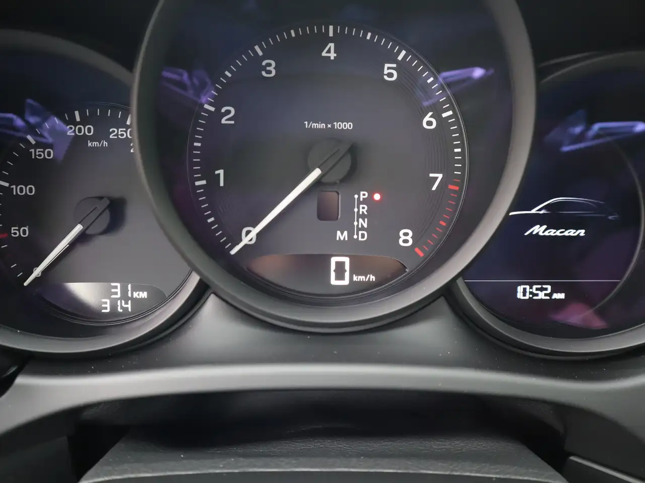 Porsche Macan снимка Porsche Macan
