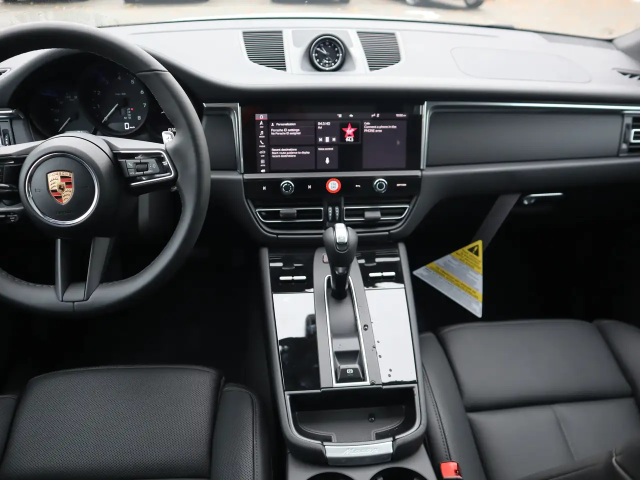 Porsche Macan снимка Porsche Macan