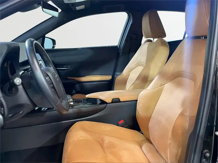 Lexus UX 2026, foto 12