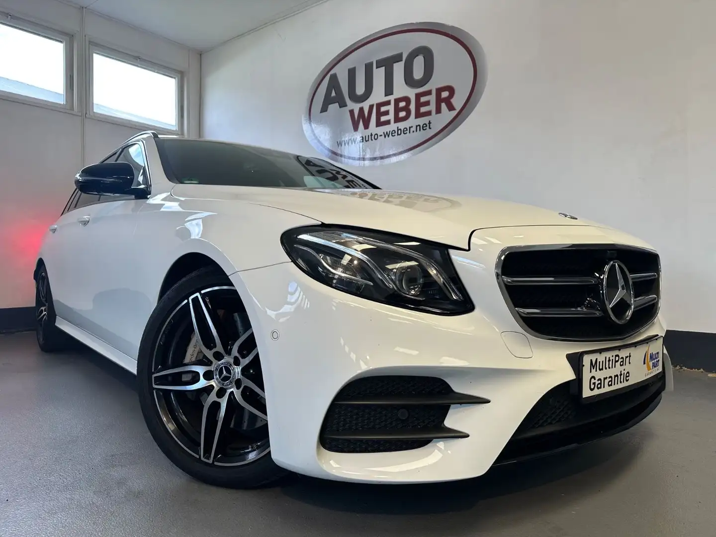 Mercedes-Benz E 350 T MODELL*AUT*F1*T.LEDER*NAVI WIDE*LED*AMG* Blanco - 1