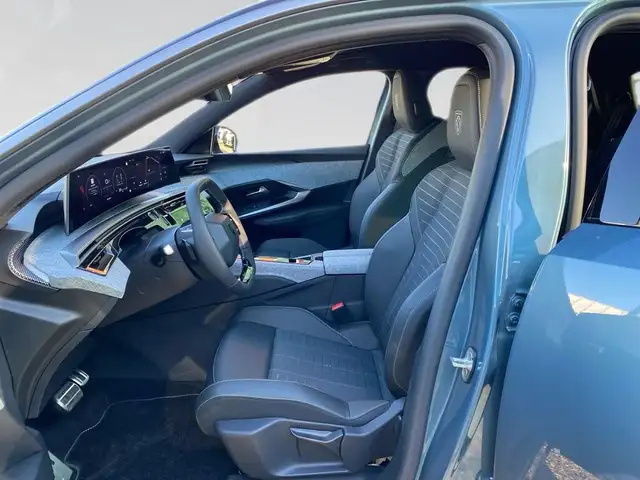 Peugeot 5008 view 6