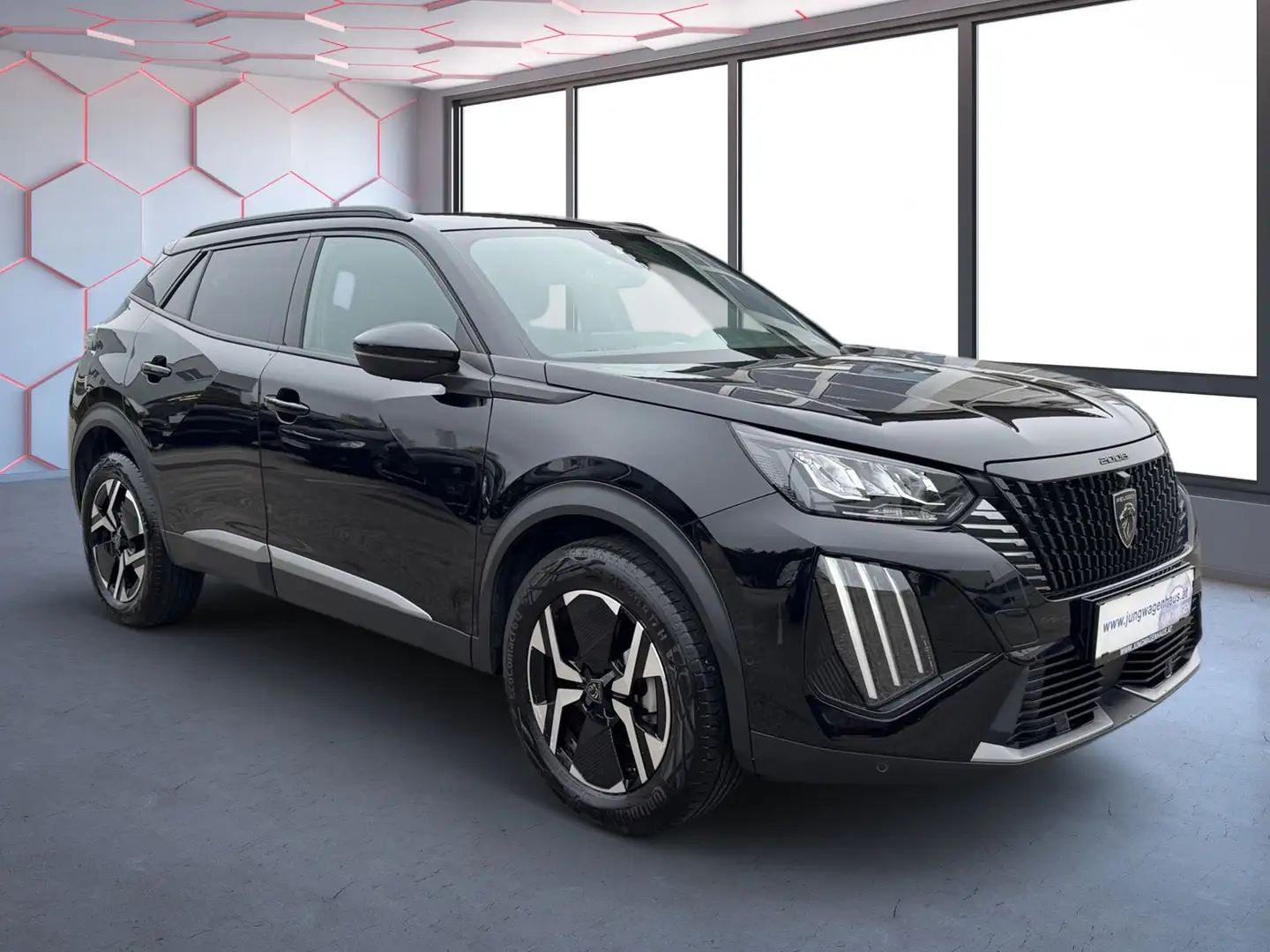 Peugeot 2008 PureTech 130 EAT8 Allure Aut. NP 33.465.- -25% Schwarz - 2