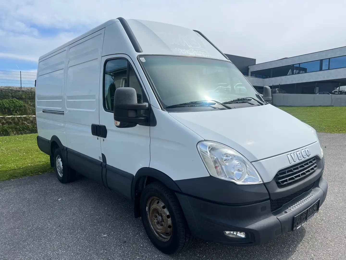Iveco Daily 35 S 17 L A SV 3000L 3,0 Blanc - 2