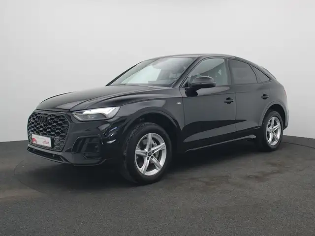 Audi Q5 view 2
