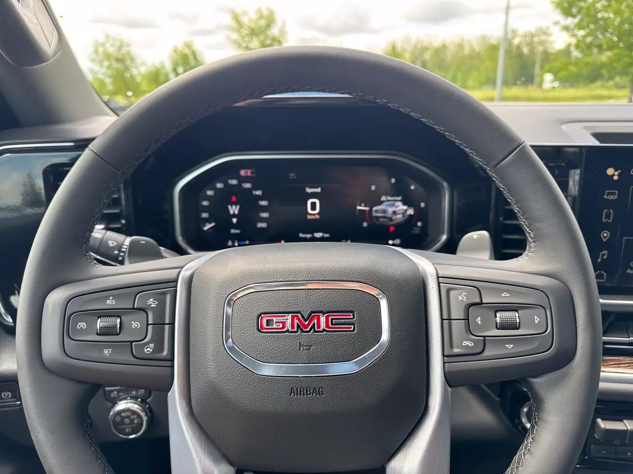 GMC Sierra 1500 снимка GMC Sierra 1500