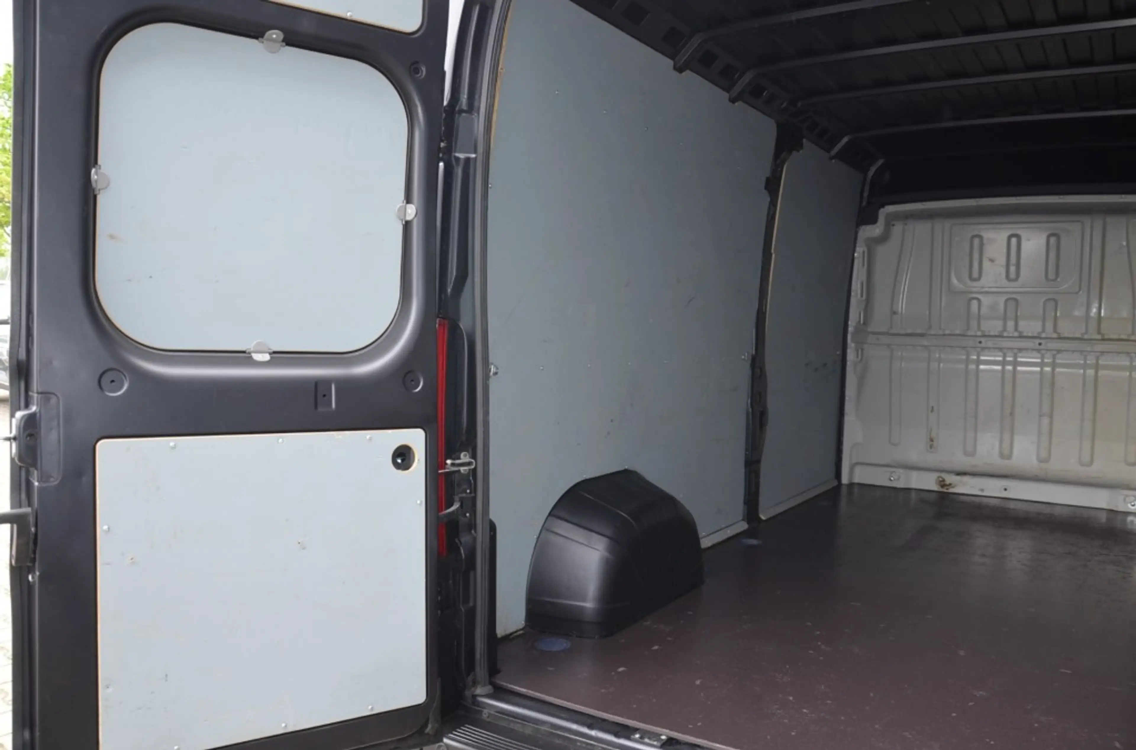 Peugeot Boxer 2.2 HDI L3H2 — photo 6