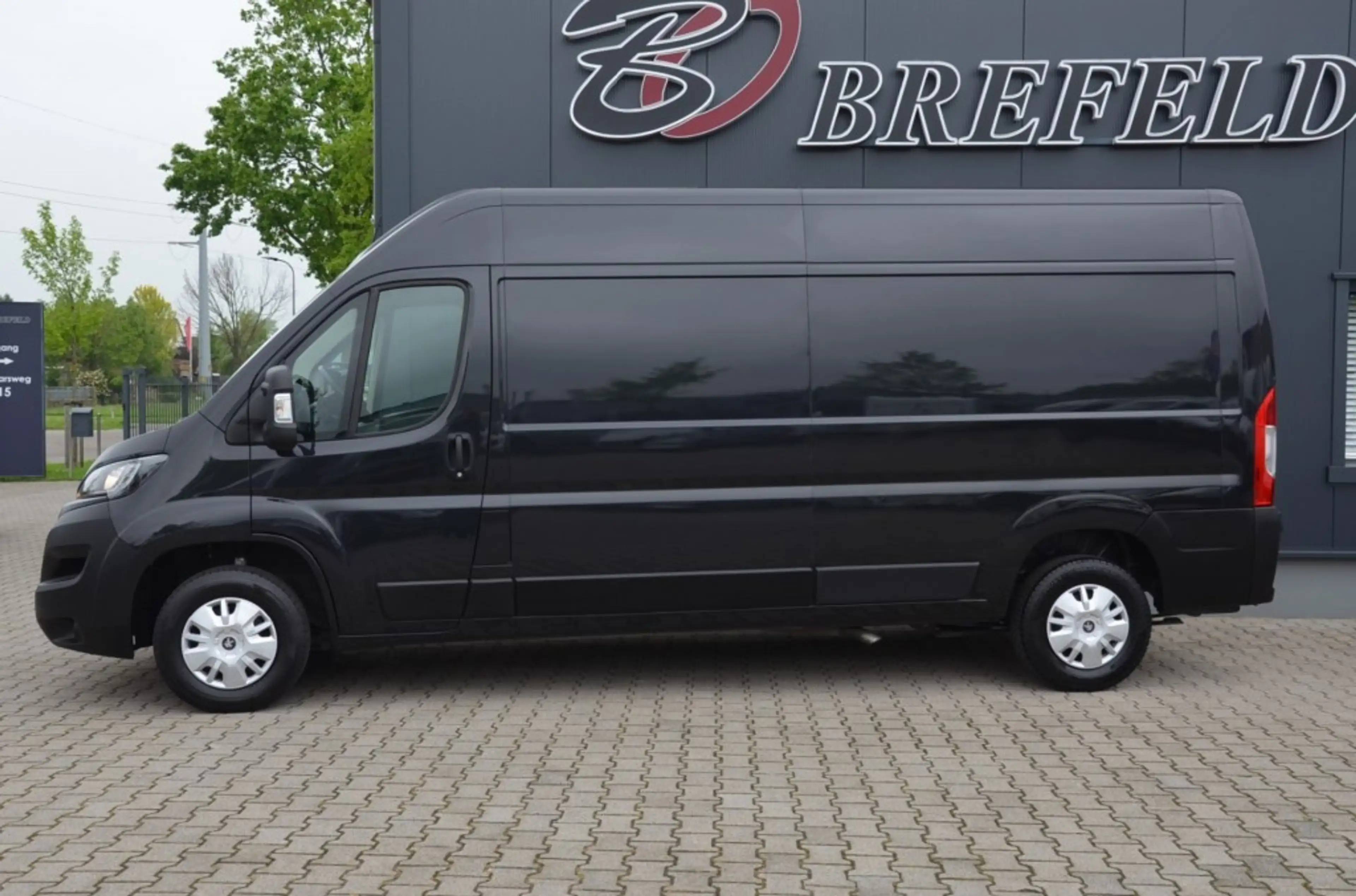 Peugeot Boxer 2.2 HDI L3H2 — photo 2