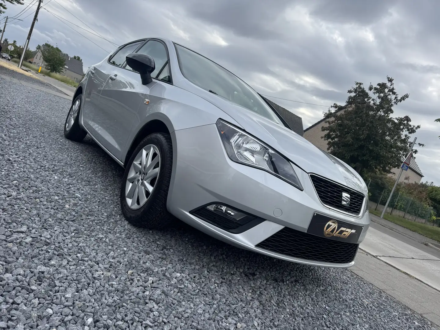 SEAT Ibiza 1.2i 30 anniversaire NAVI/JANTES/CUIR/GARANTIE 12 Grijs - 2