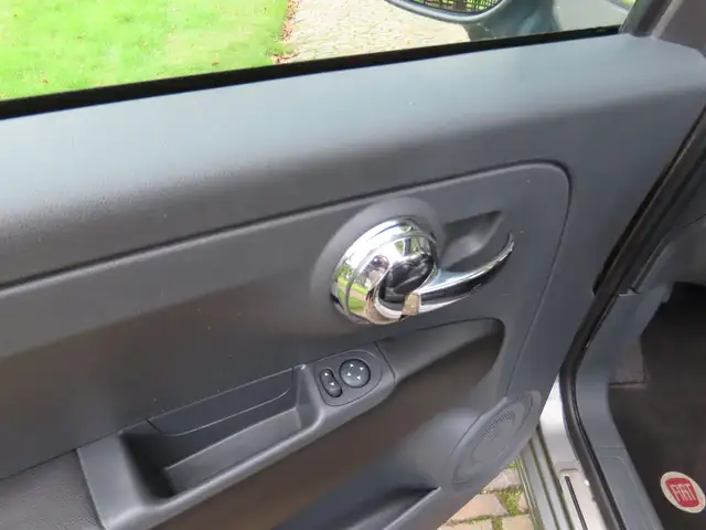 Fiat 500C view 7