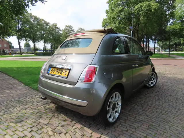 Fiat 500C view 2