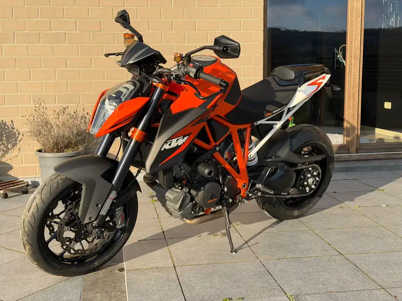 KTM 1290 Super Duke R - foto 6