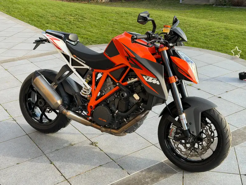 KTM 1290 Super Duke R - foto 3