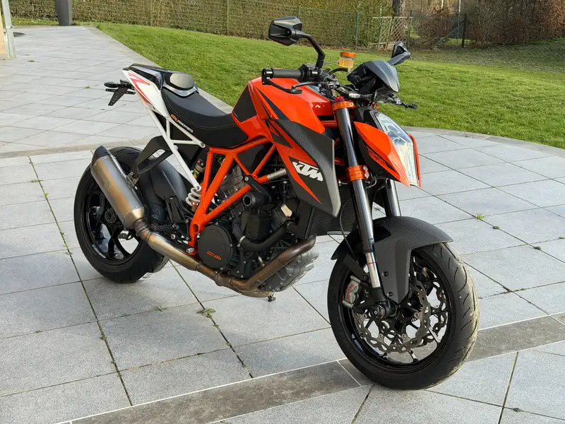 KTM 1290 Super Duke R - foto 2