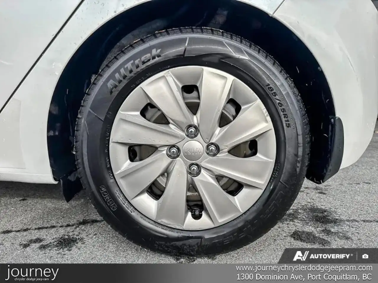 Kia Rio снимка Kia Rio