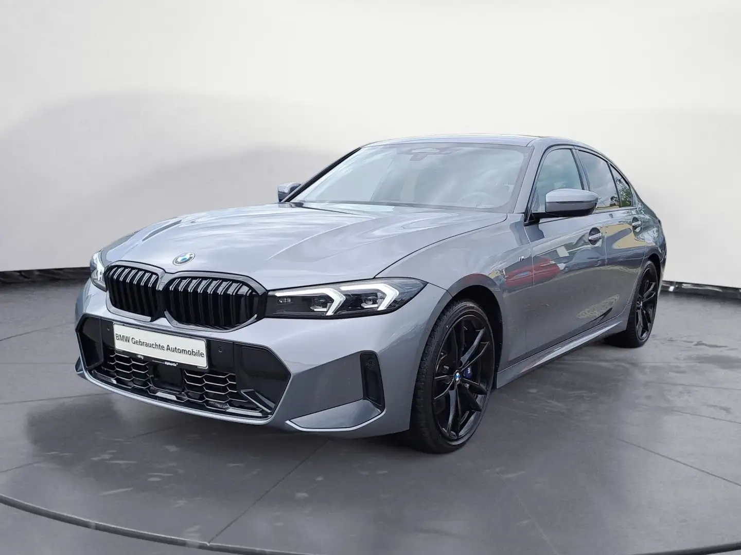 BMW 330 i xDrive M Sportpaket pro Standheizung LED Ad Grau - 2
