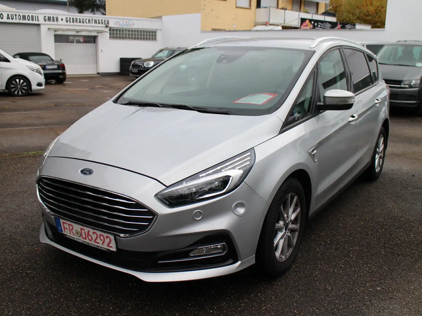 Ford S-Max S-Max Diesel 2.0 EcoBlue Aut./Navi/LED/PDC/SHZ/Alu Silber - 1