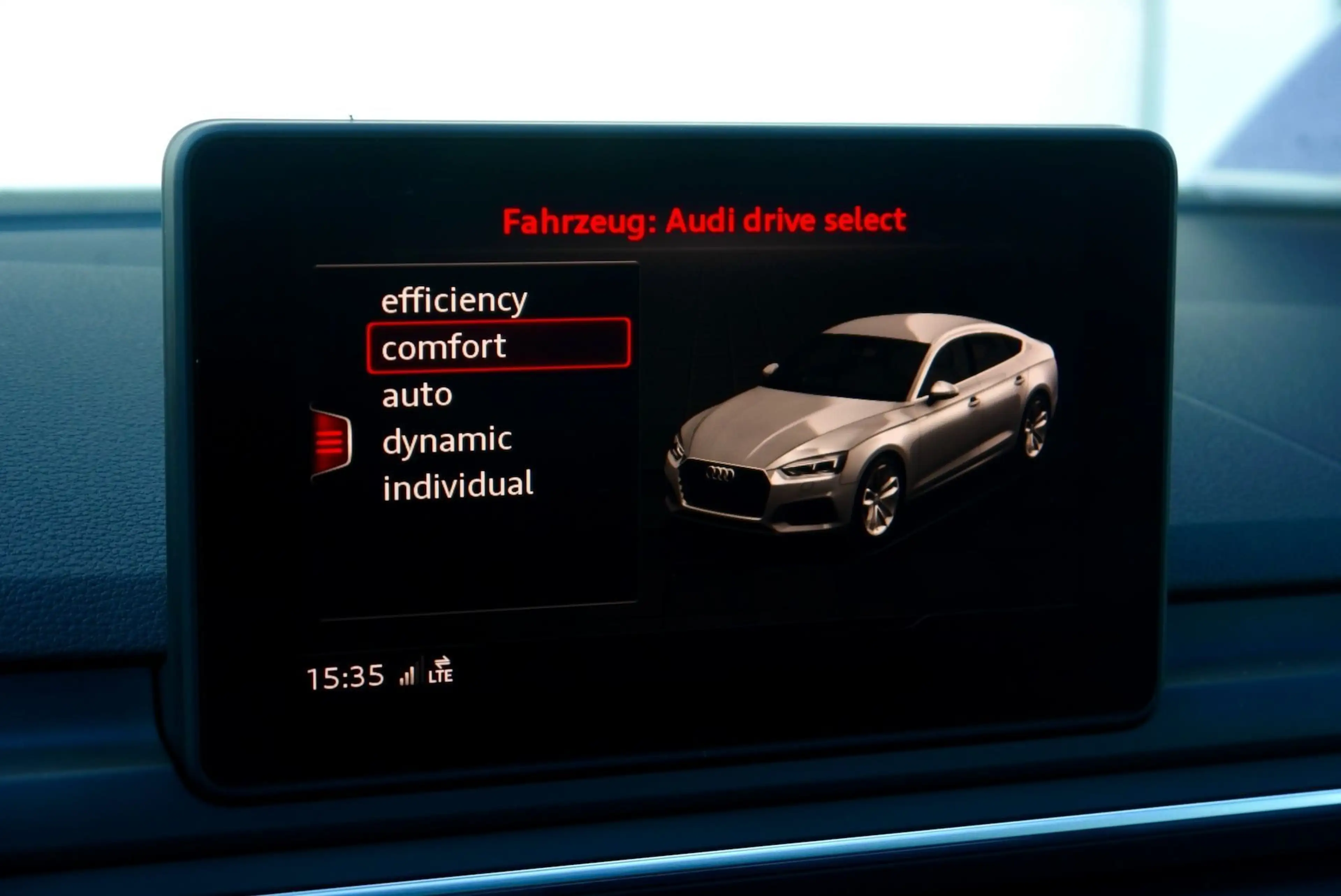 Audi A5 40 TDI sport *Panorama & Xenon Plus* — photo 14