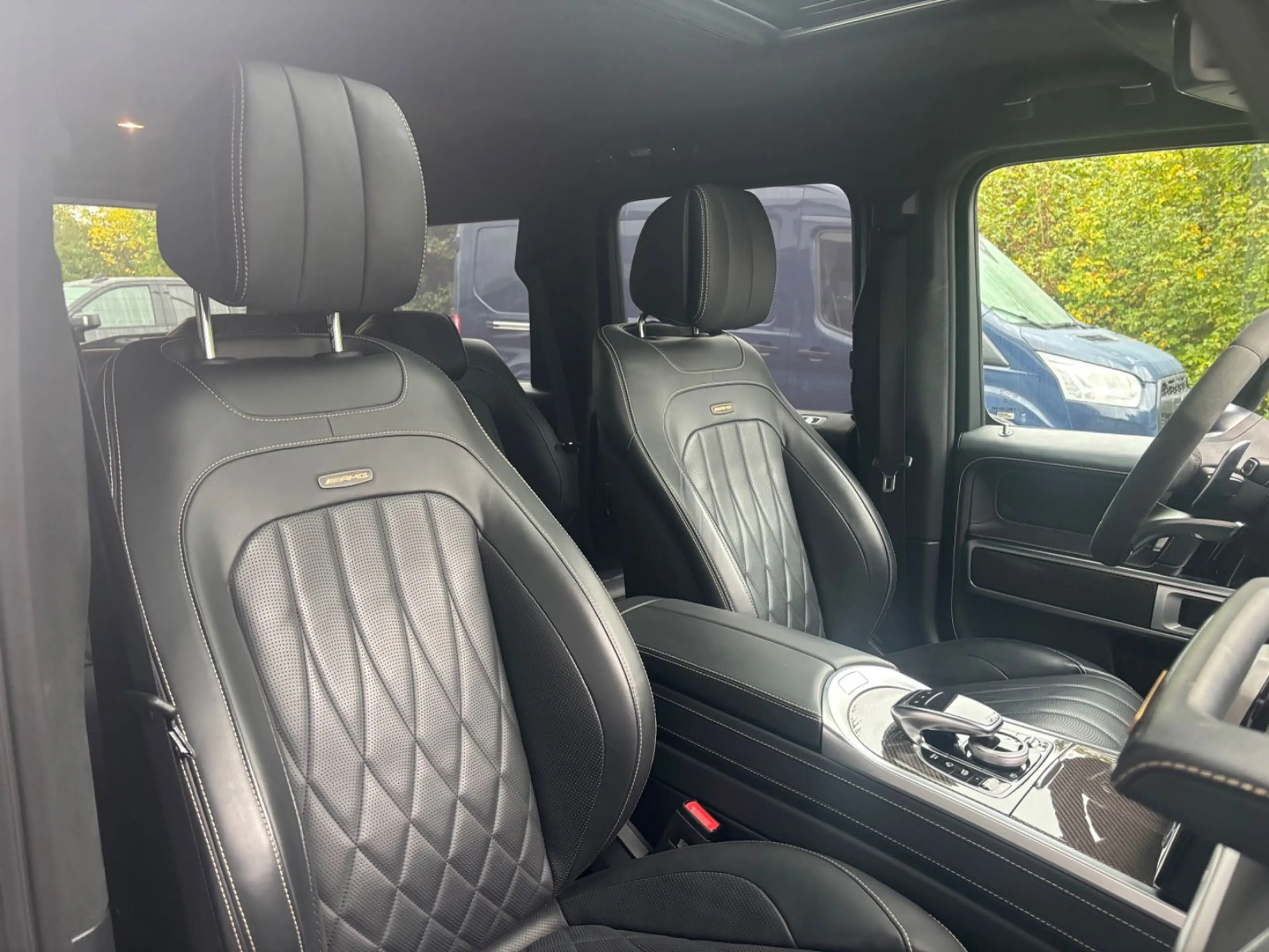 Mercedes-Benz G 63 AMG G63 AMG Grand Edition limited Fond Entertainment — photo 9
