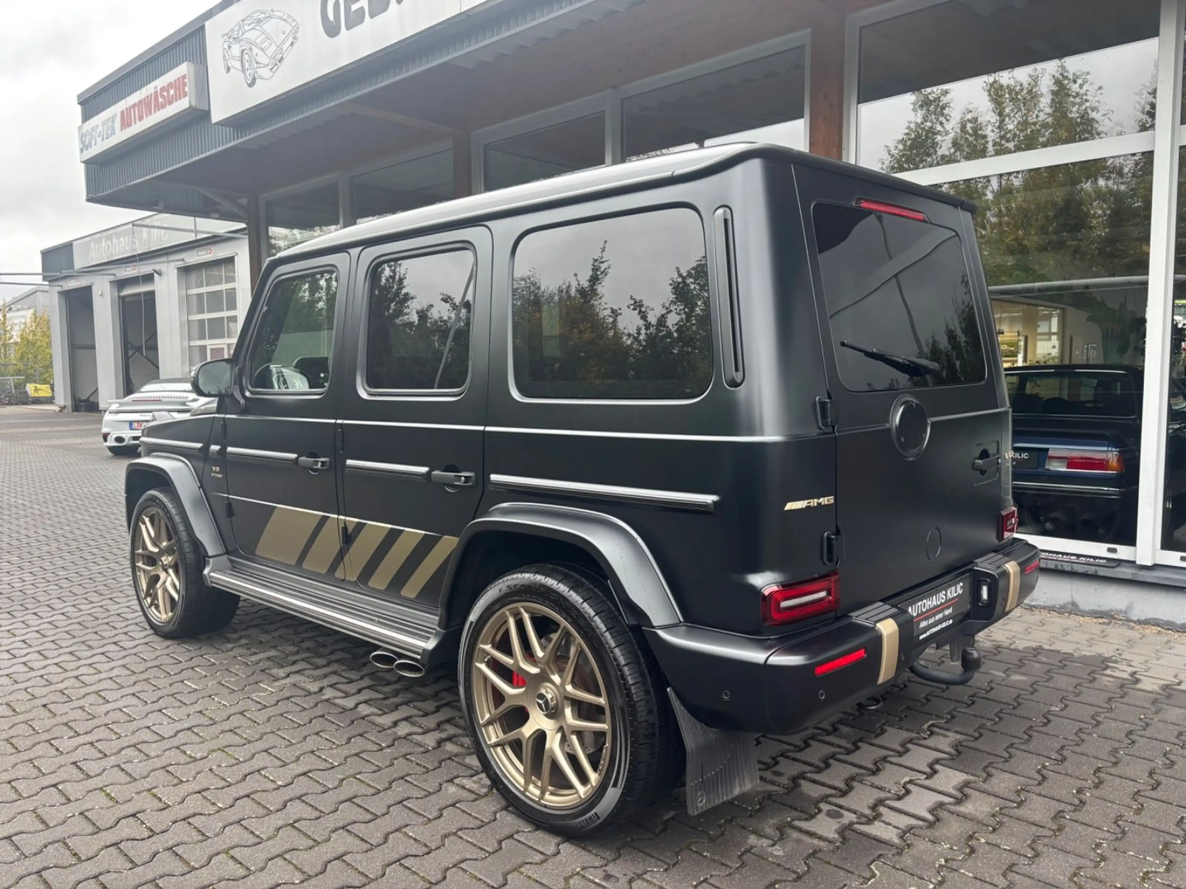 Mercedes-Benz G 63 AMG G63 AMG Grand Edition limited Fond Entertainment — photo 4