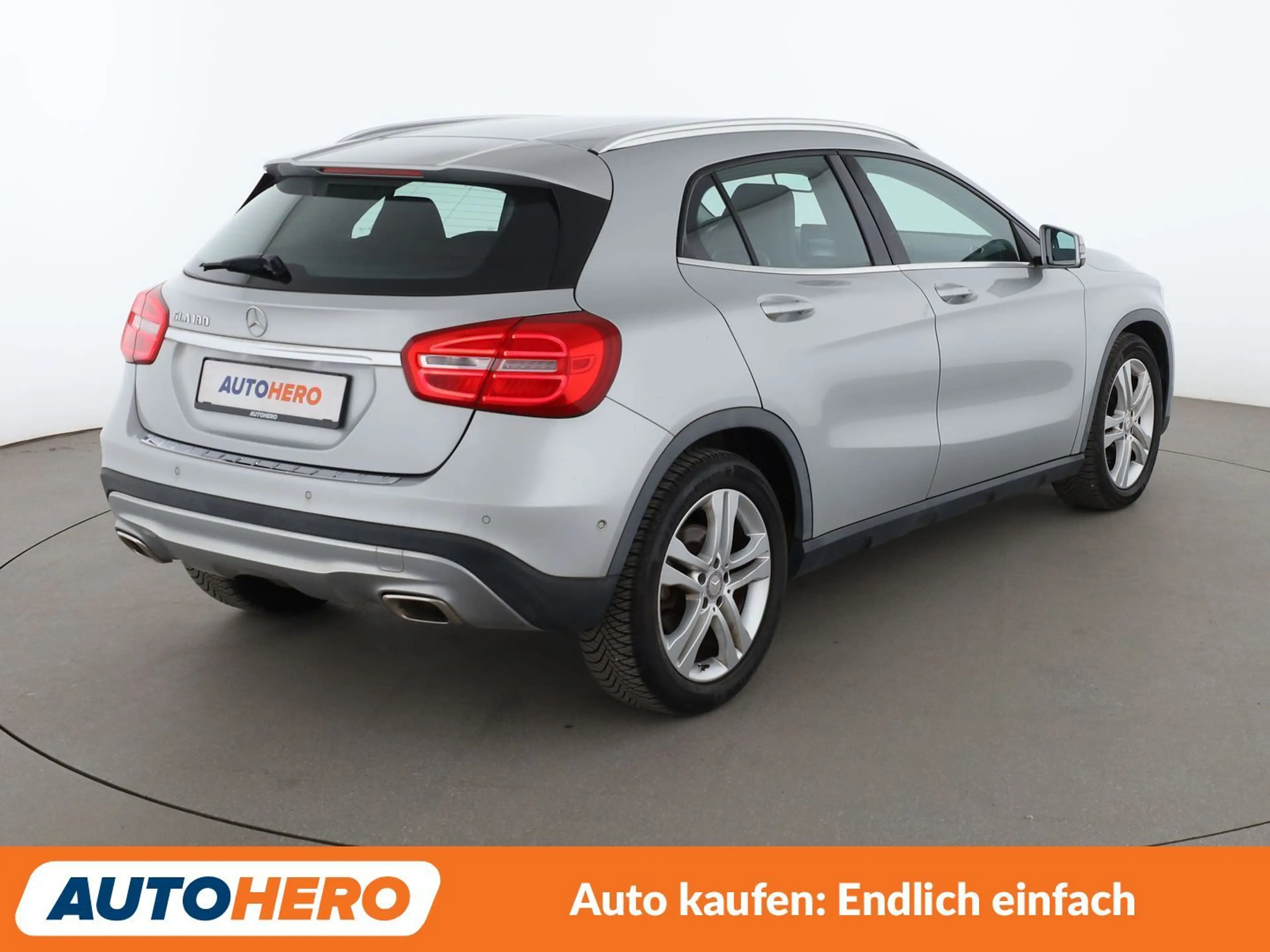 Mercedes-Benz GLA 180 Urban Aut.*XENON*TEMPO*PDC*SHZ*KLIMA*GARANTIE* — photo 6