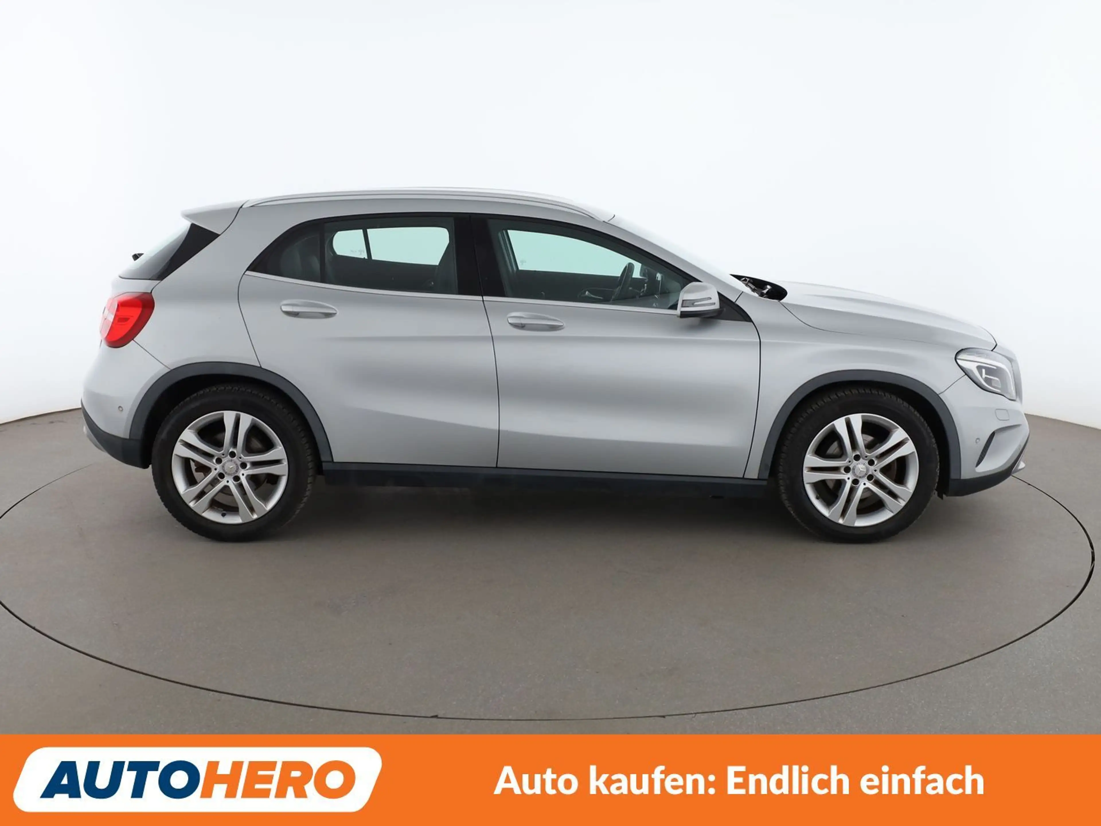 Mercedes-Benz GLA 180 Urban Aut.*XENON*TEMPO*PDC*SHZ*KLIMA*GARANTIE* — photo 7
