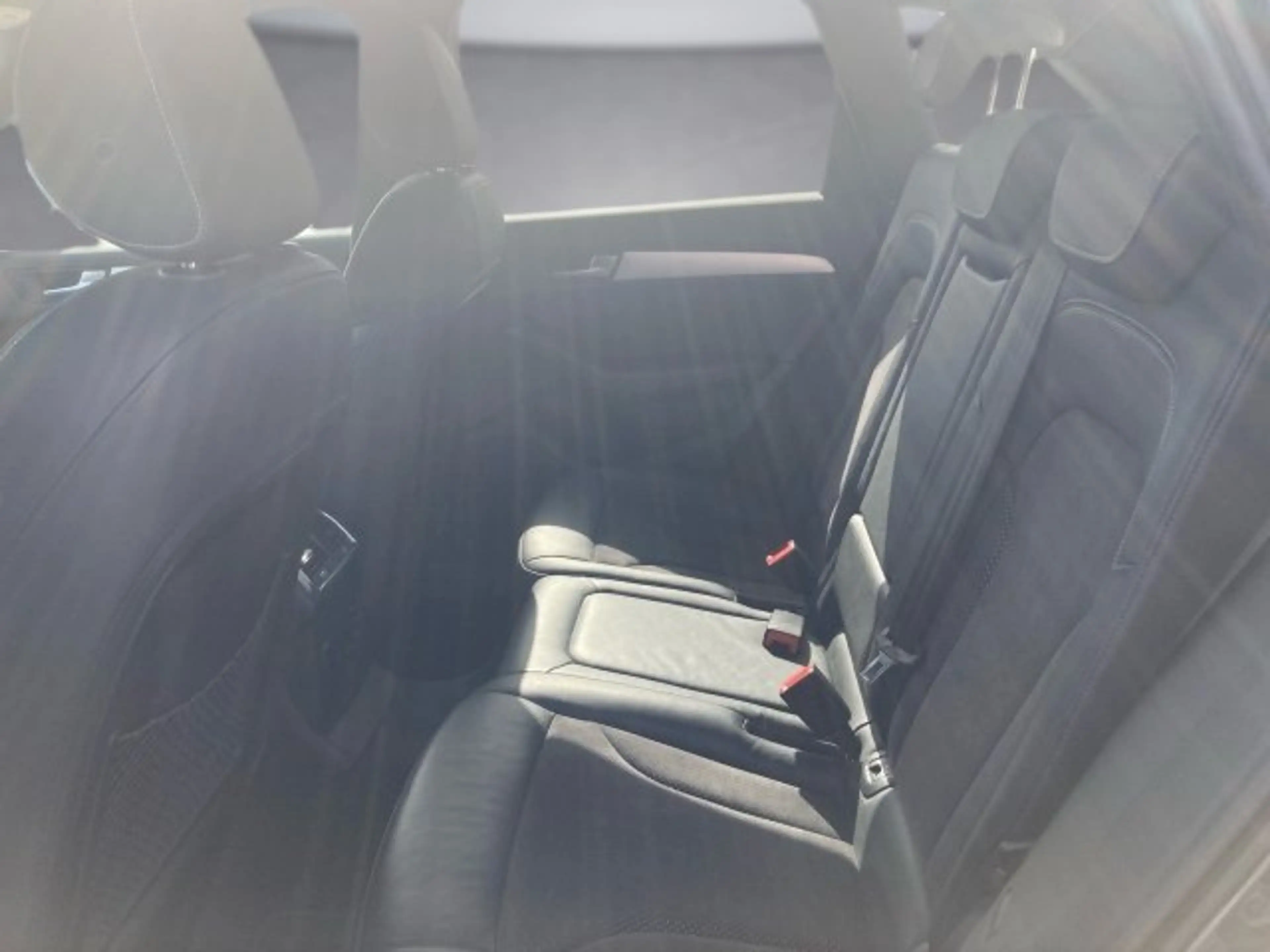 Audi Q5 2,0 TDI quattro S — photo 10