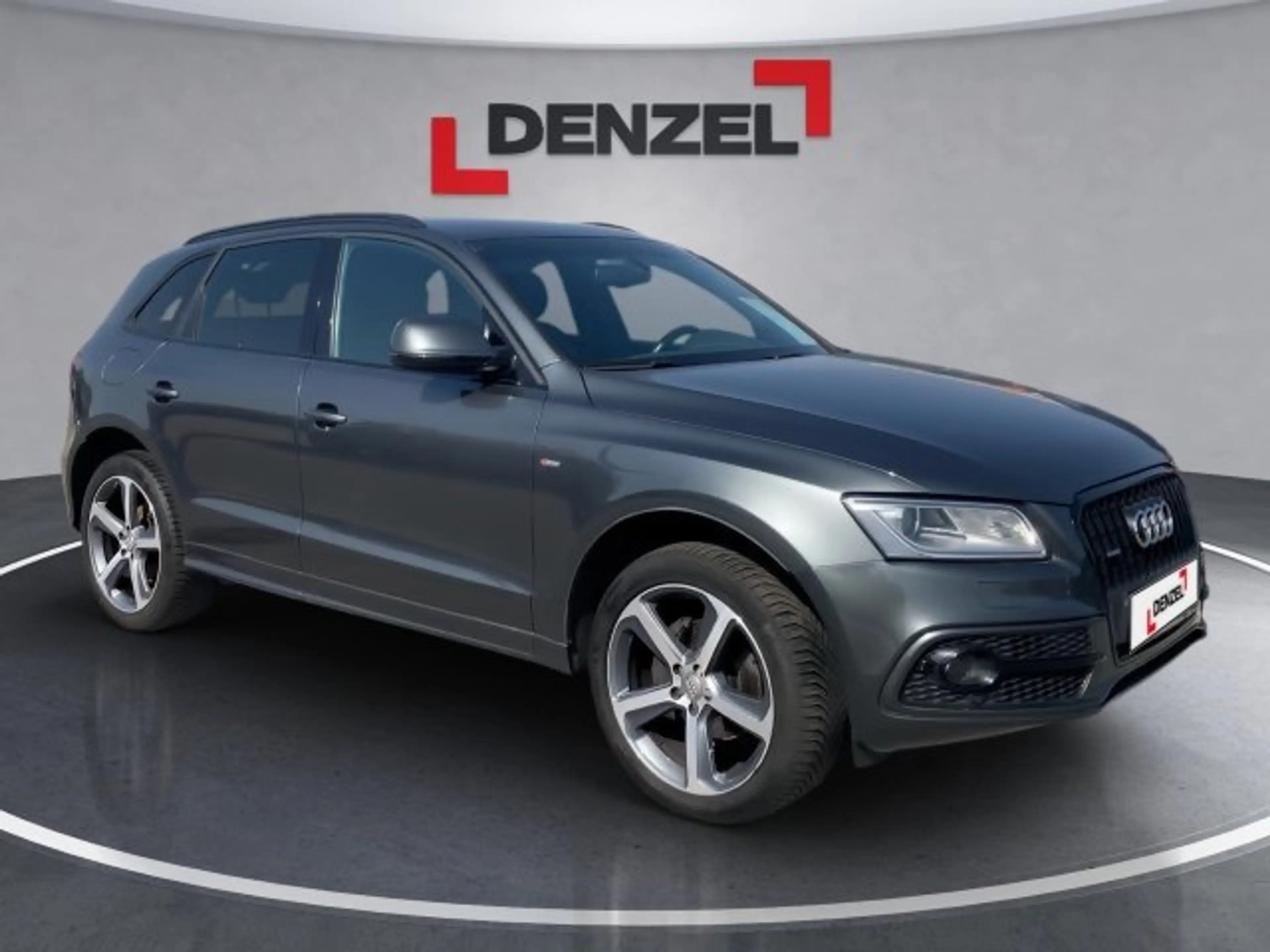 Audi Q5 2,0 TDI quattro S — photo 4