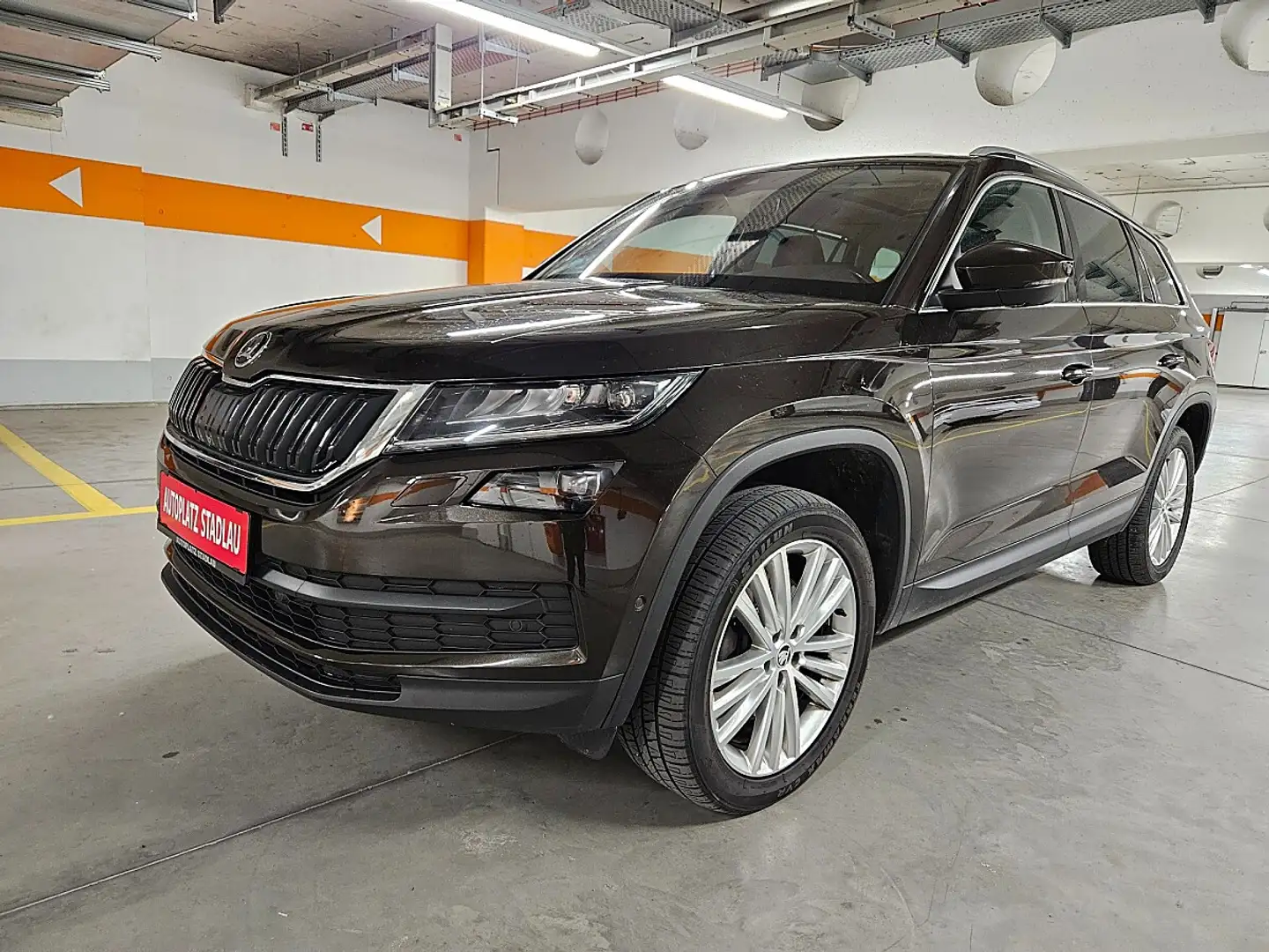 Skoda Kodiaq 2,0 TDI SCR 4x4 Style DSG Braun - 1