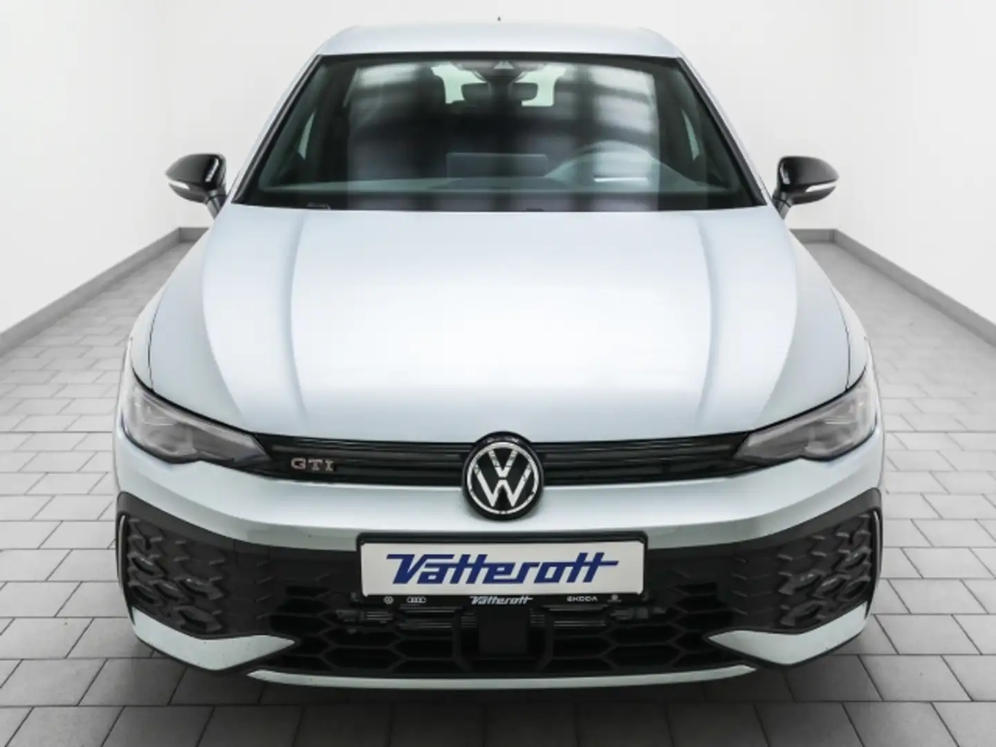 Volkswagen Golf GTI 2.0 TSI DSG Navi HuD IQ.Light Silber - 2