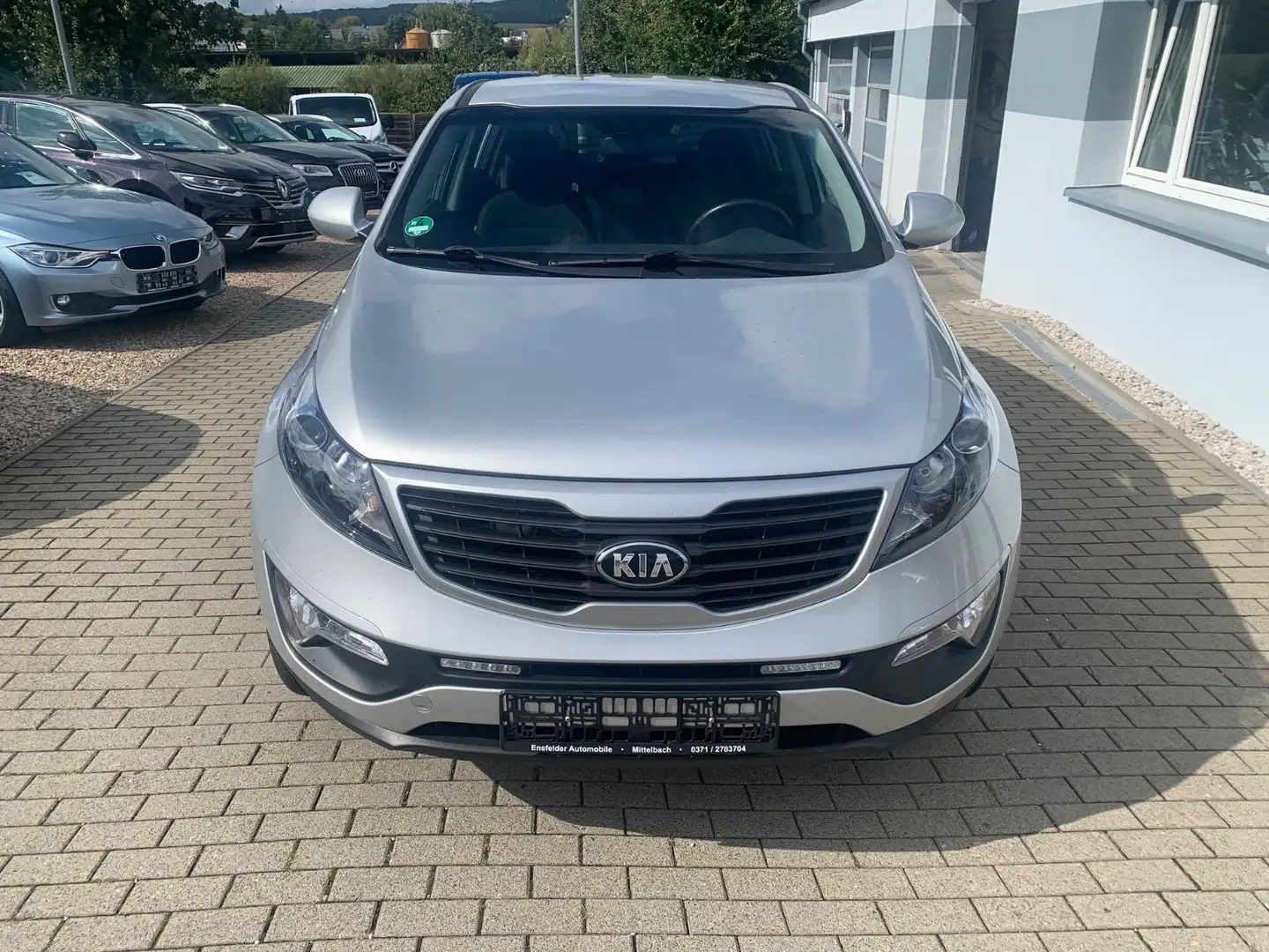 Kia Sportage 2WD 1,6 Temp. Shzg PDC Klima 74TKM Silber - 2
