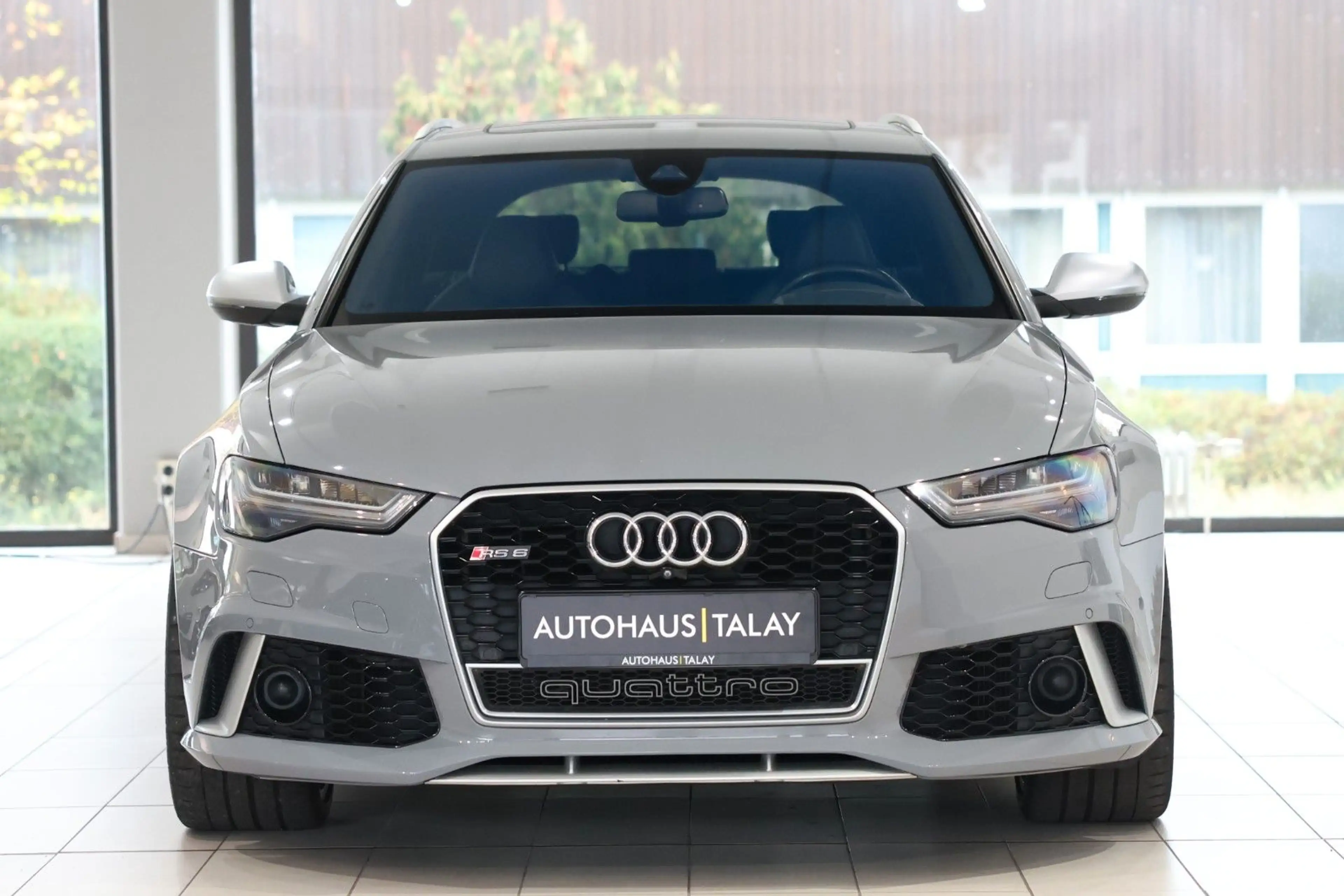 Audi RS6 4.0 Pano*Matrix*HUD*DynamikP.*Bose*Carbon — photo 2