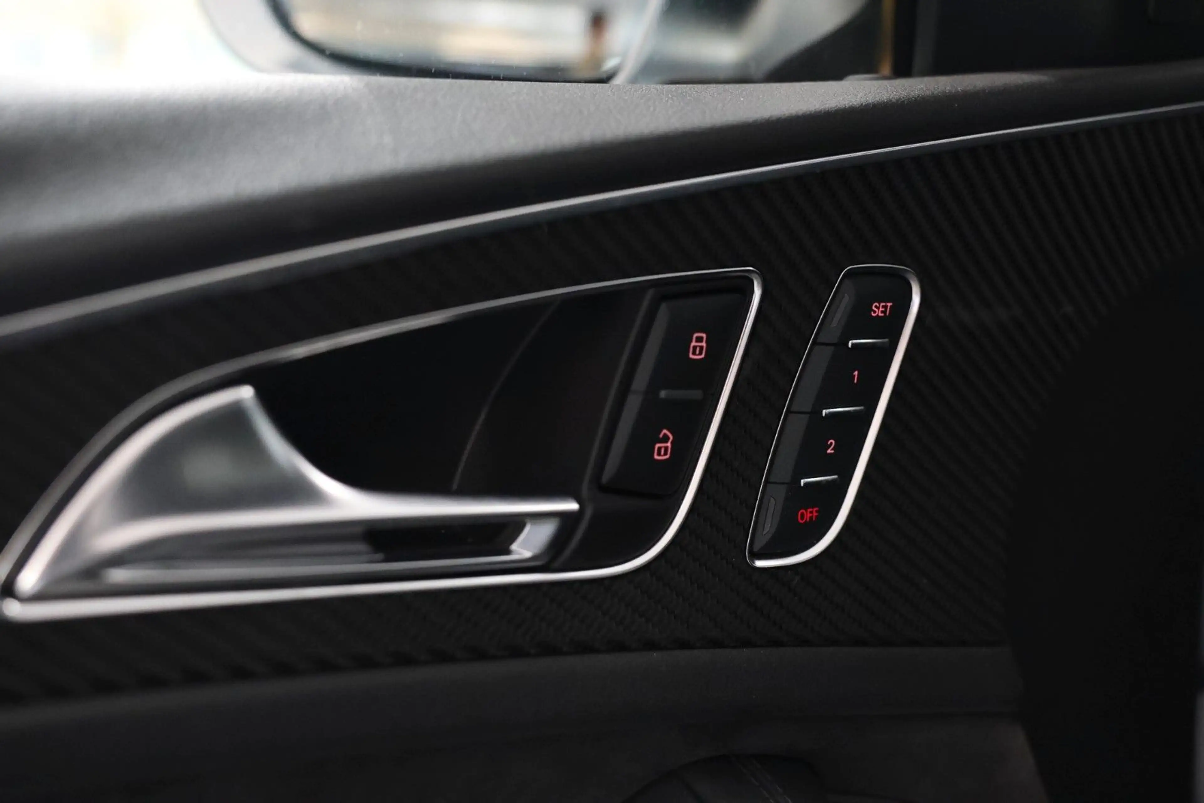 Audi RS6 4.0 Pano*Matrix*HUD*DynamikP.*Bose*Carbon — photo 8