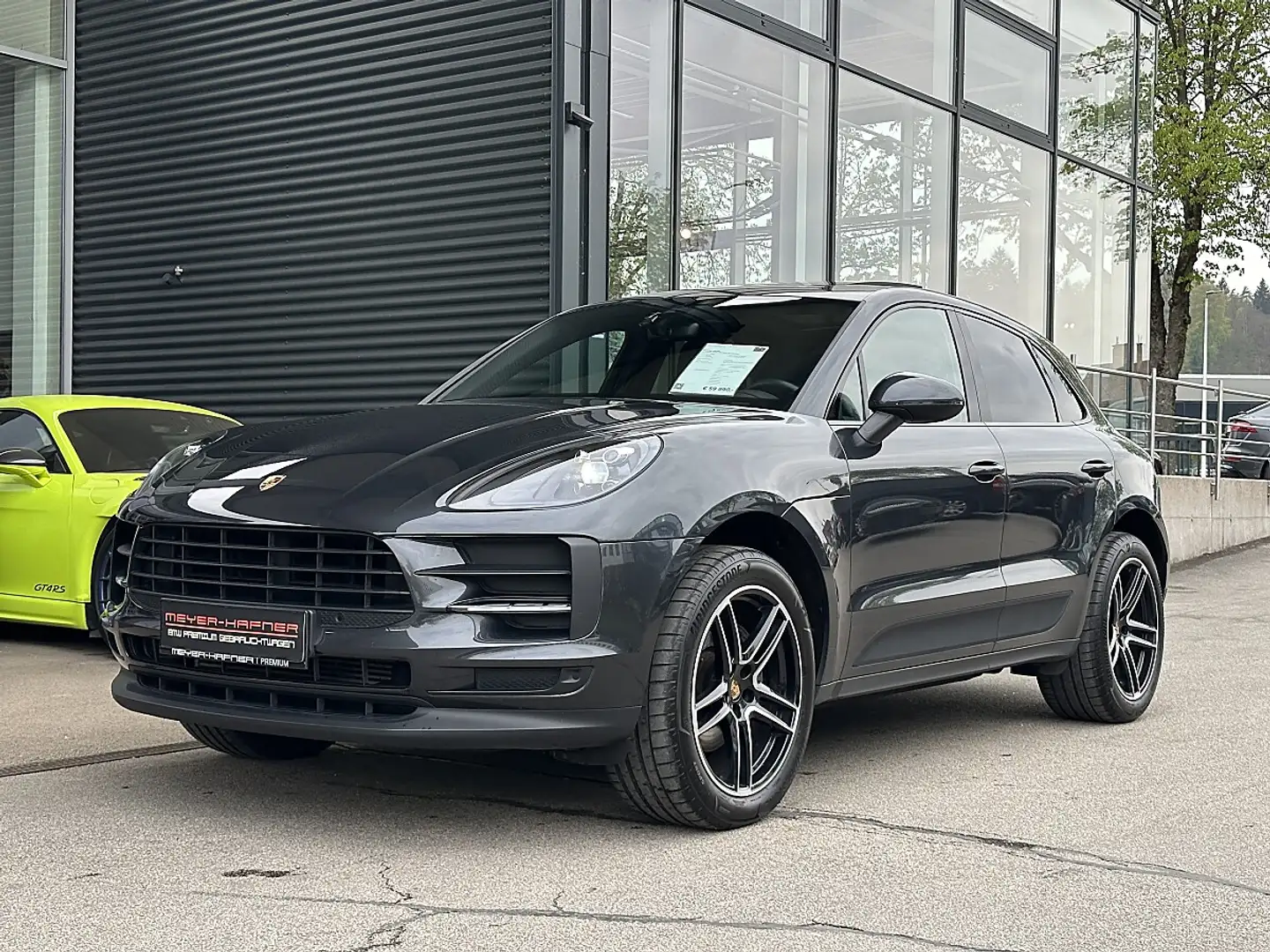 Porsche Macan nur 49.500km, Ö-Auto, AHK, Leder, LED, Panorama... Grau - 2