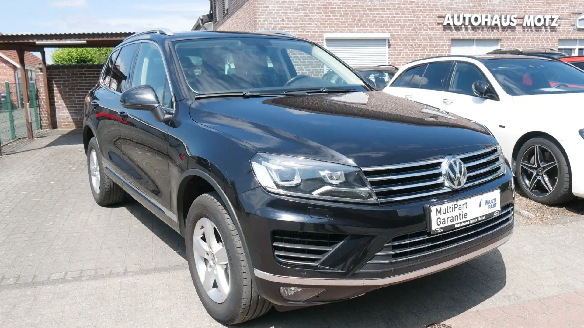 Volkswagen Touareg 4Motion Schwarz - 1