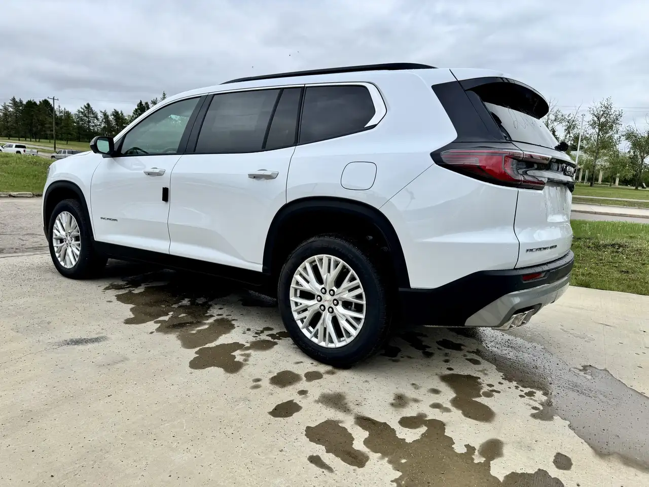 GMC Acadia photo GMC Acadia