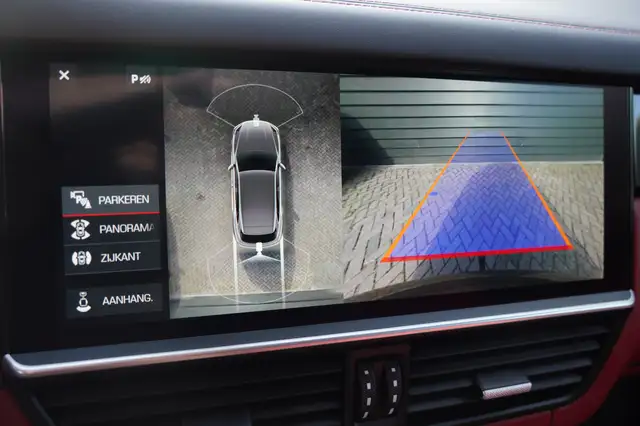 Porsche Cayenne view 9