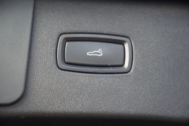 Porsche Cayenne view 29