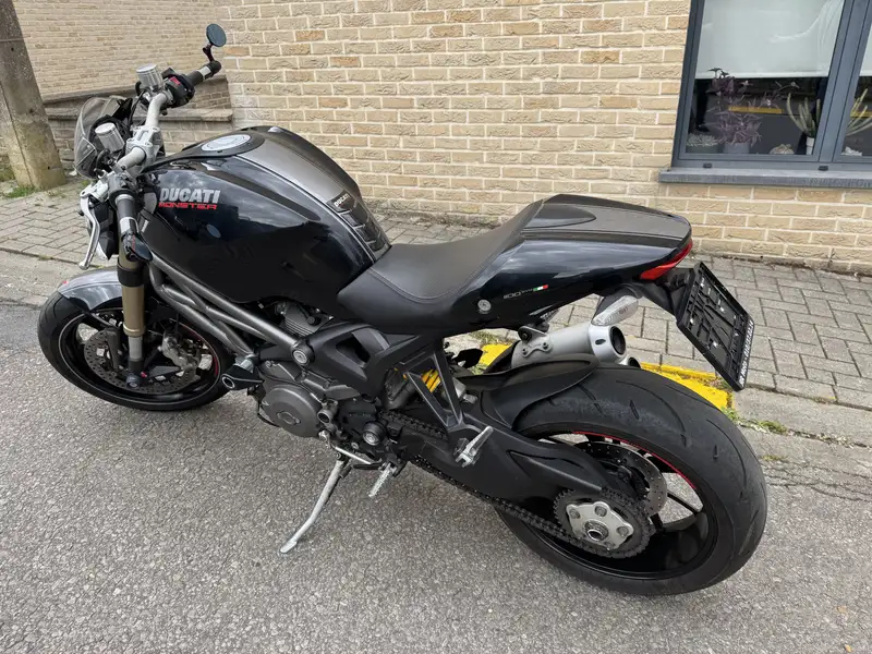 Ducati Monster 1100 - foto 6