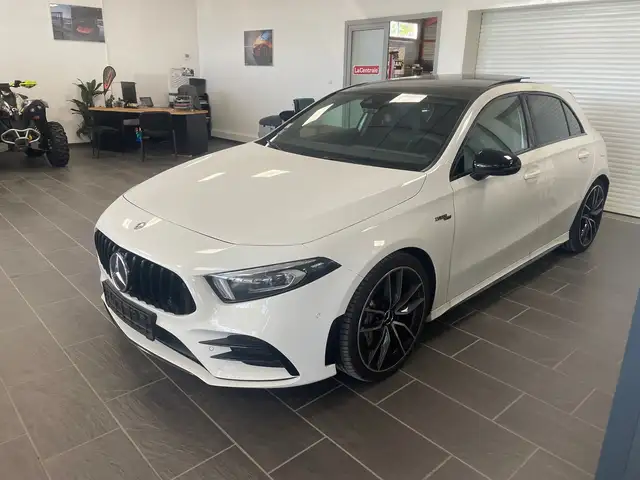 Mercedes-Benz A 35 AMG 35 AMG 306CH 4MATIC 7G-DCT SPEEDSHIFT AMG