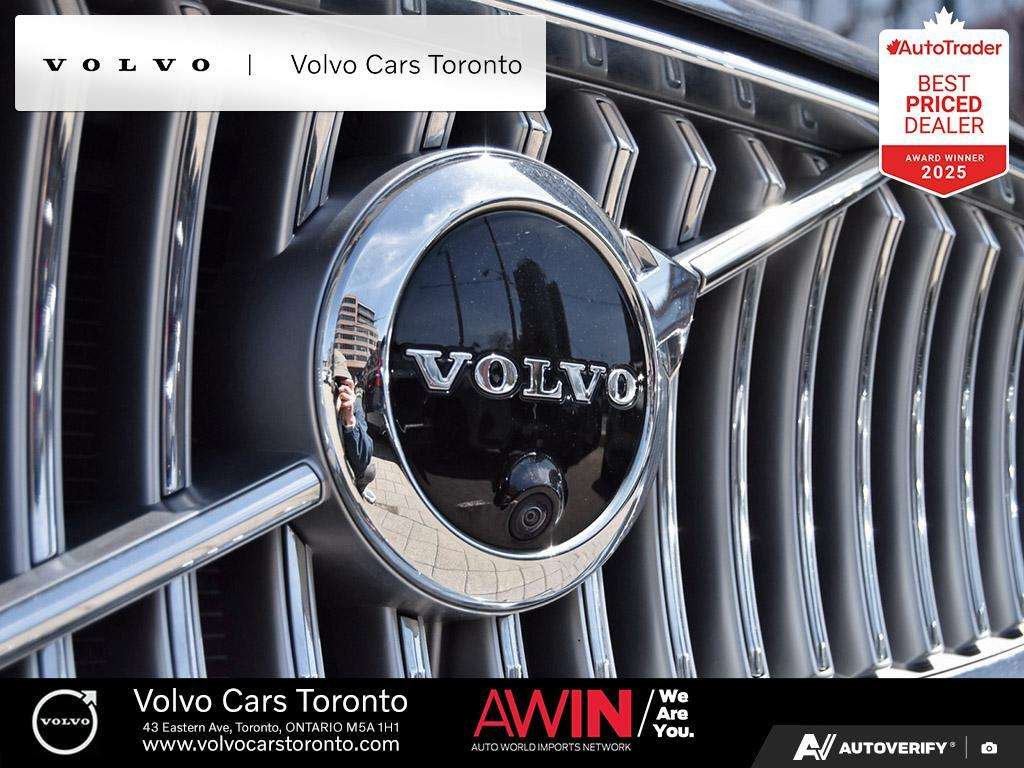2022 Volvo XC90 T8 eAWD PHEV Inscription Expression Extended Range thumb 9