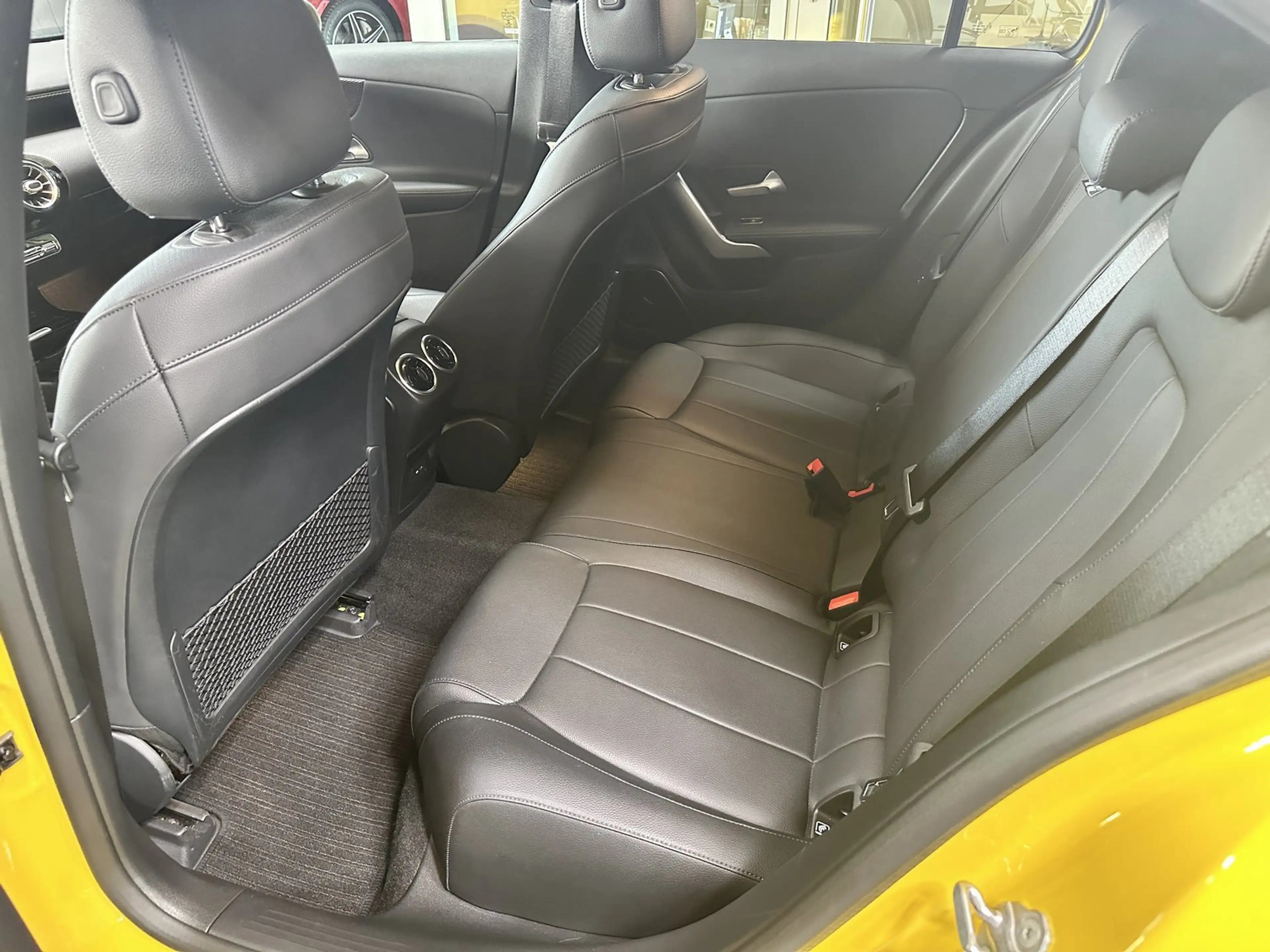 Mercedes-Benz A 250 e Progr. AHK DISTRONIC PANODACH+SITZKLIMA++ — photo 11
