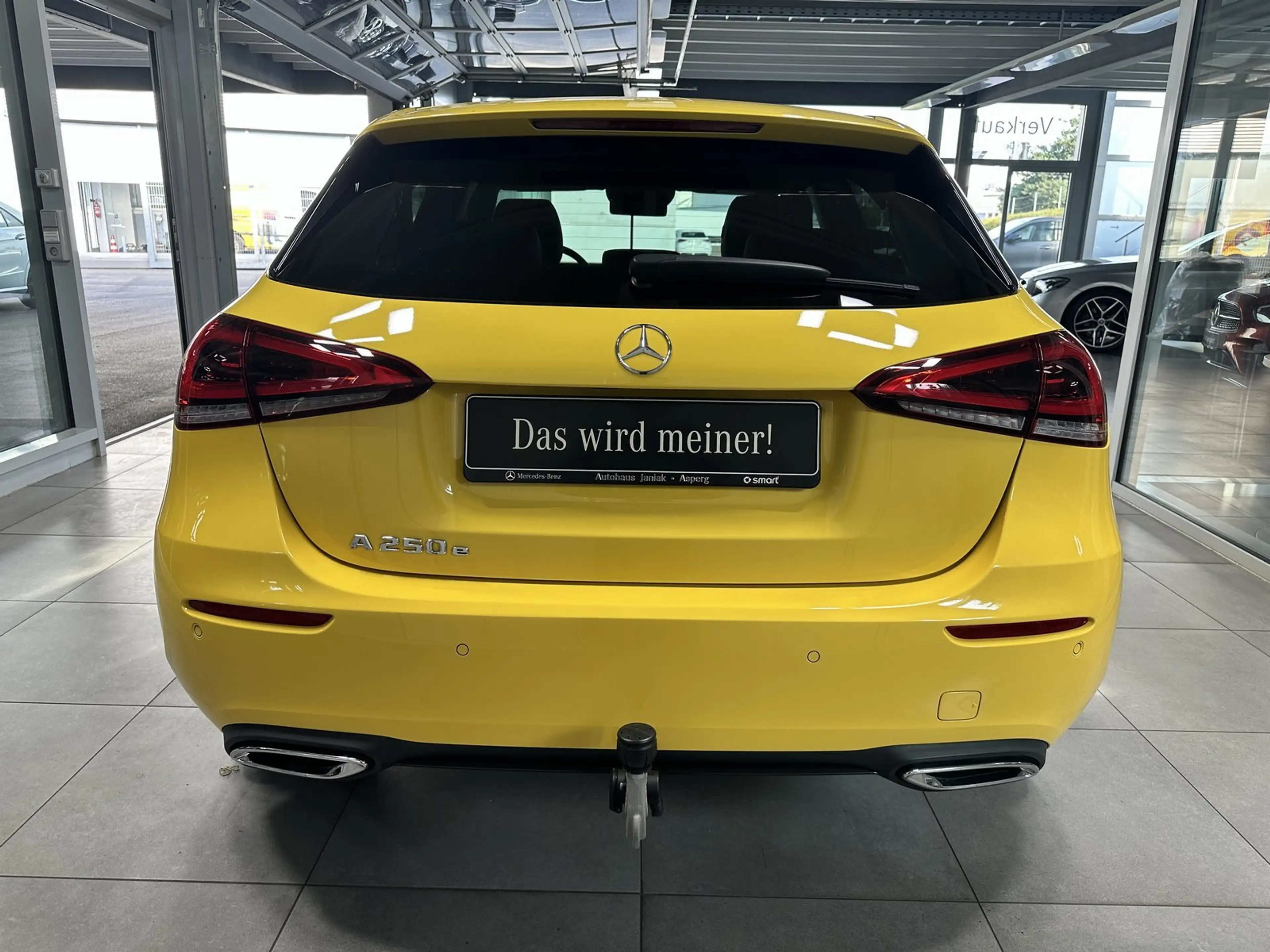 Mercedes-Benz A 250 e Progr. AHK DISTRONIC PANODACH+SITZKLIMA++ — photo 7