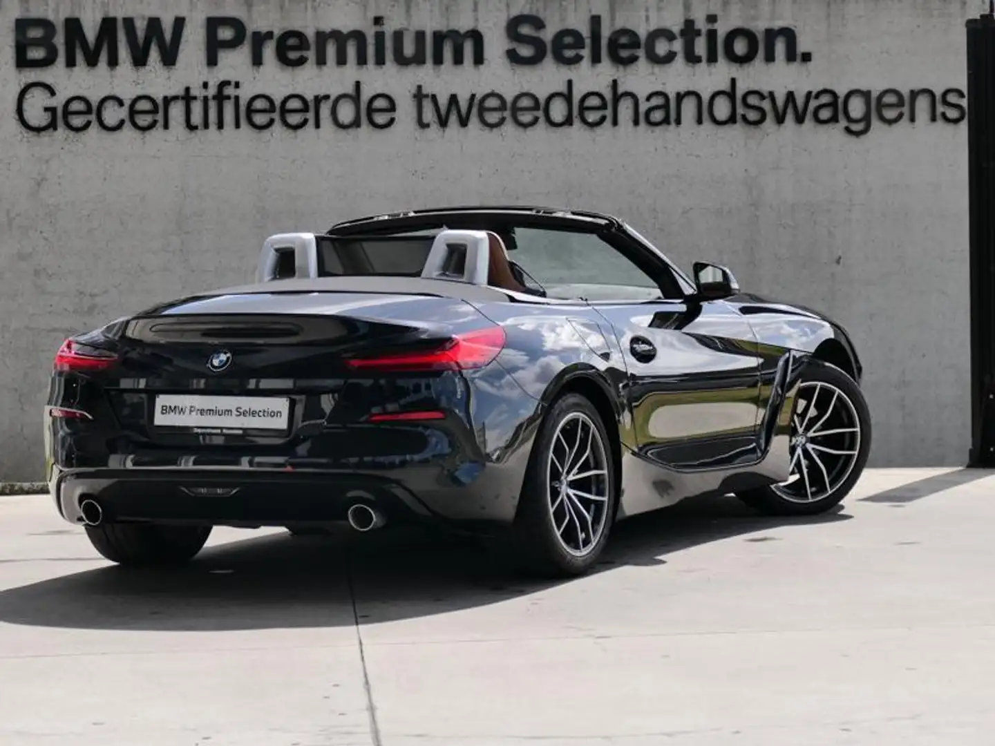 BMW Z4 sDrive20iA Sport | M Sport Sea Noir - 2
